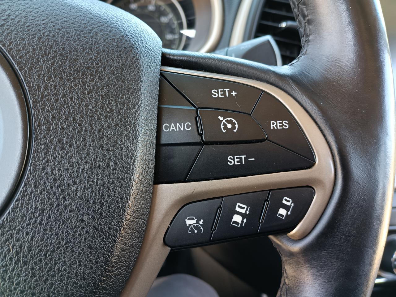 Jeep Cherokee Limited FWD 2014