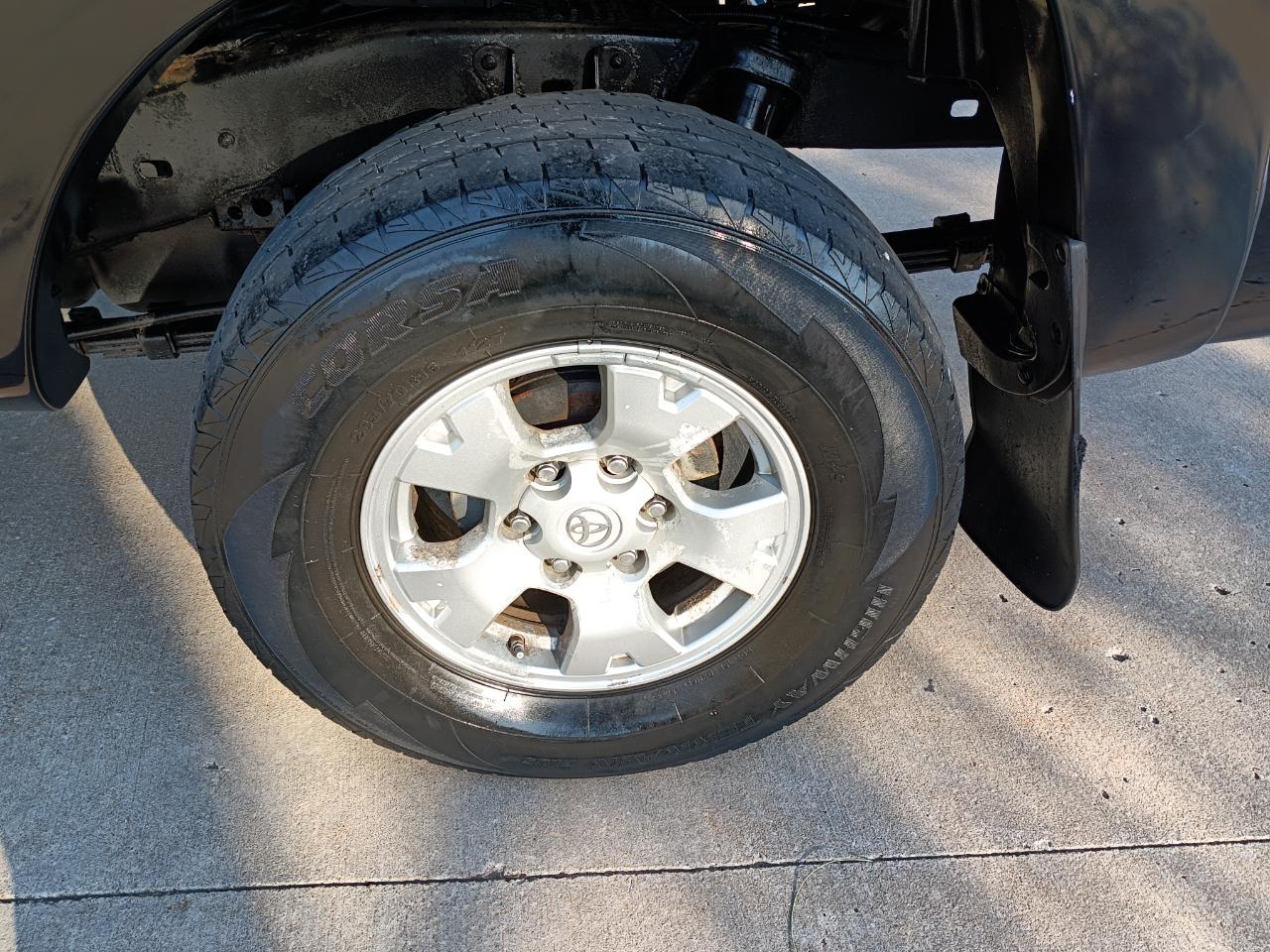 Toyota Tacoma Double Cab Long Bed V6 Auto 4WD 2009