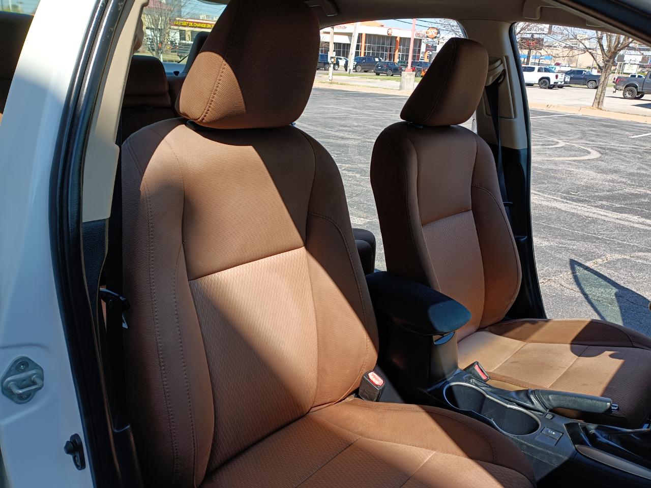 Toyota Corolla LE CVT 2016