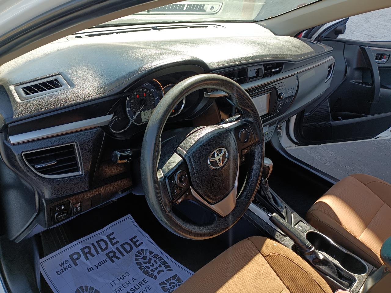 Toyota Corolla LE CVT 2016