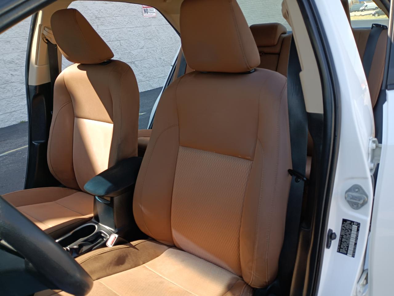 Toyota Corolla LE CVT 2016