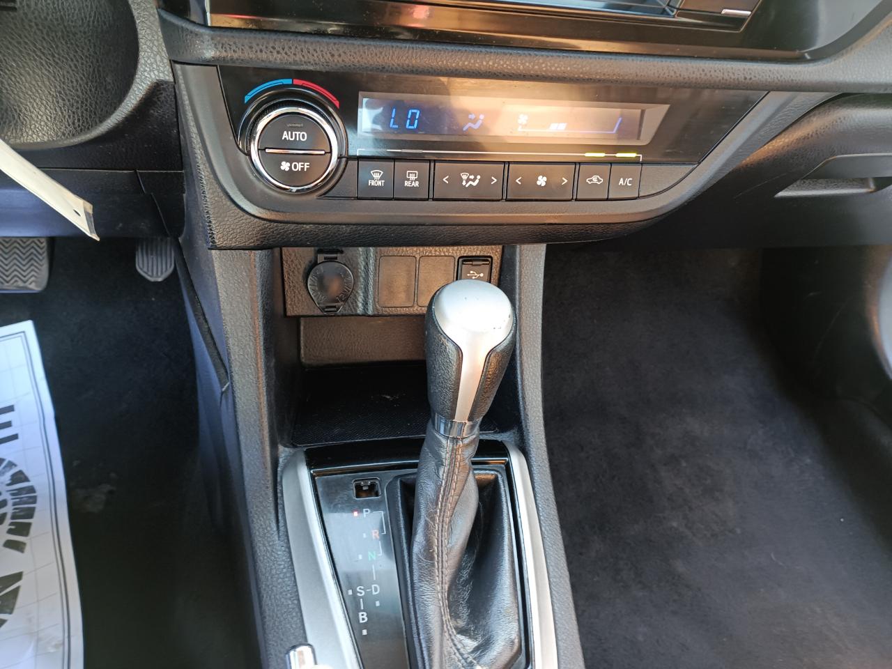 Toyota Corolla LE CVT 2016