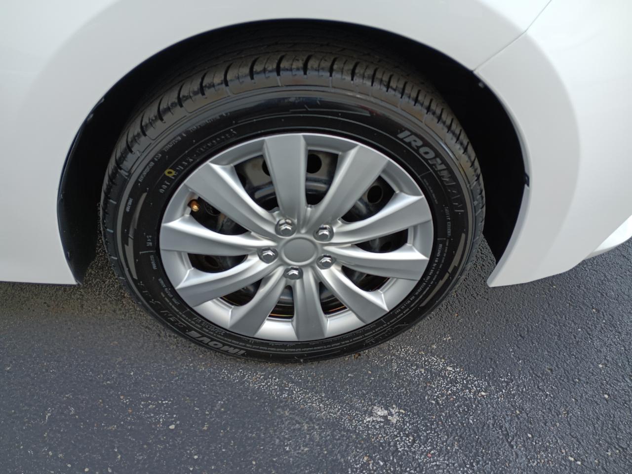 Toyota Corolla LE CVT 2016