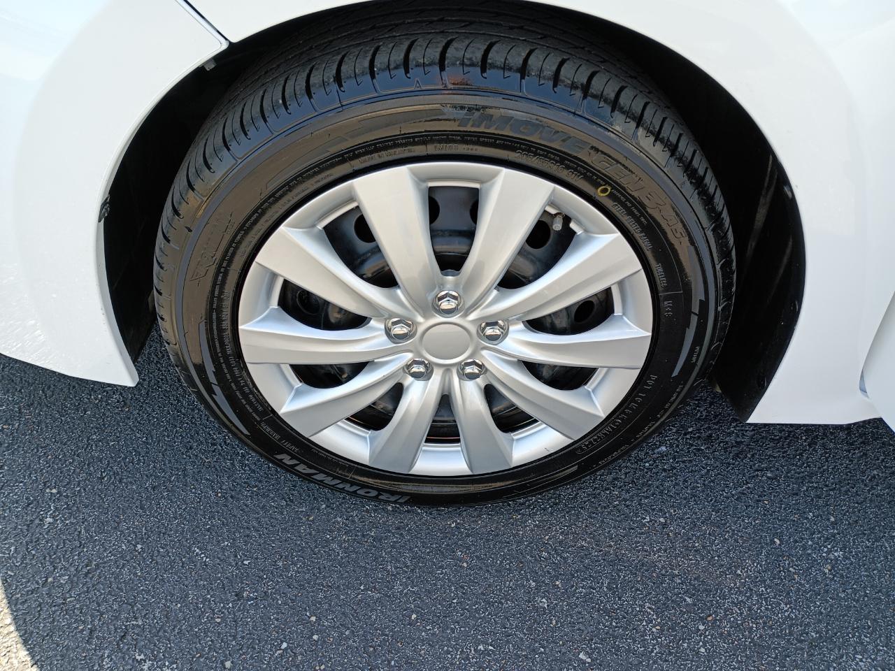 Toyota Corolla LE CVT 2016