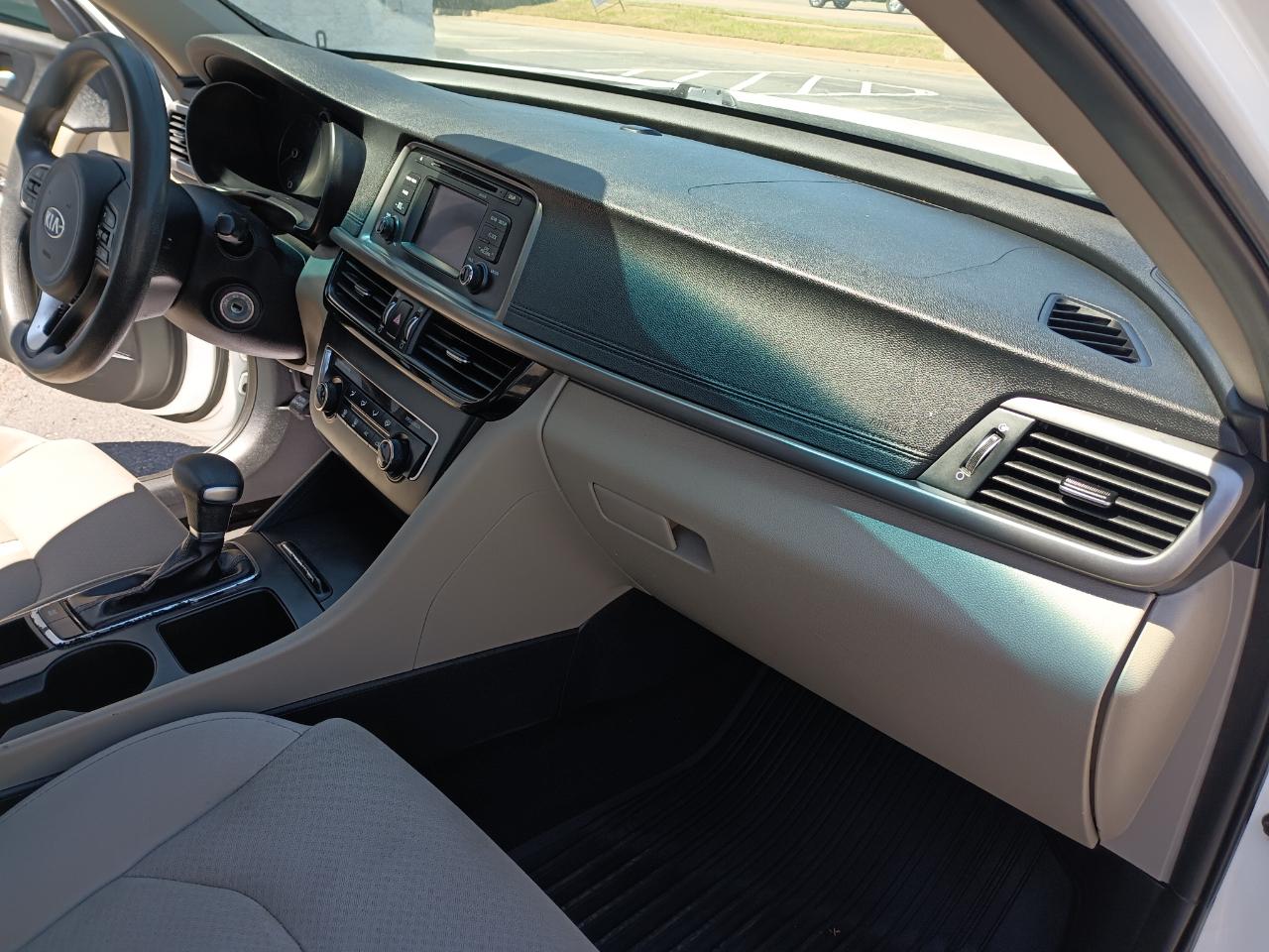 Kia Optima LX 2016