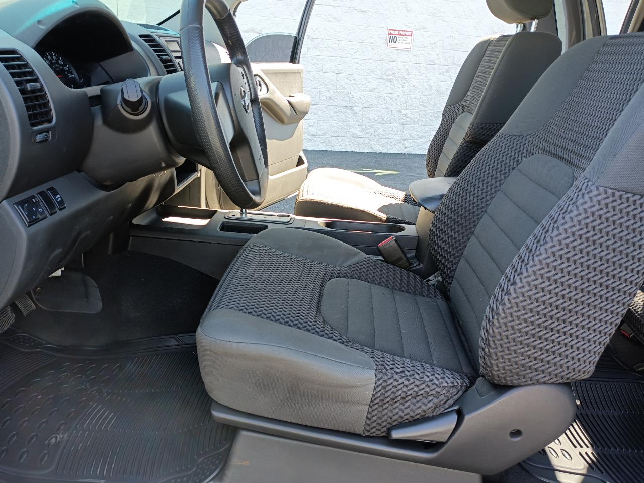 Nissan Frontier SE 2007