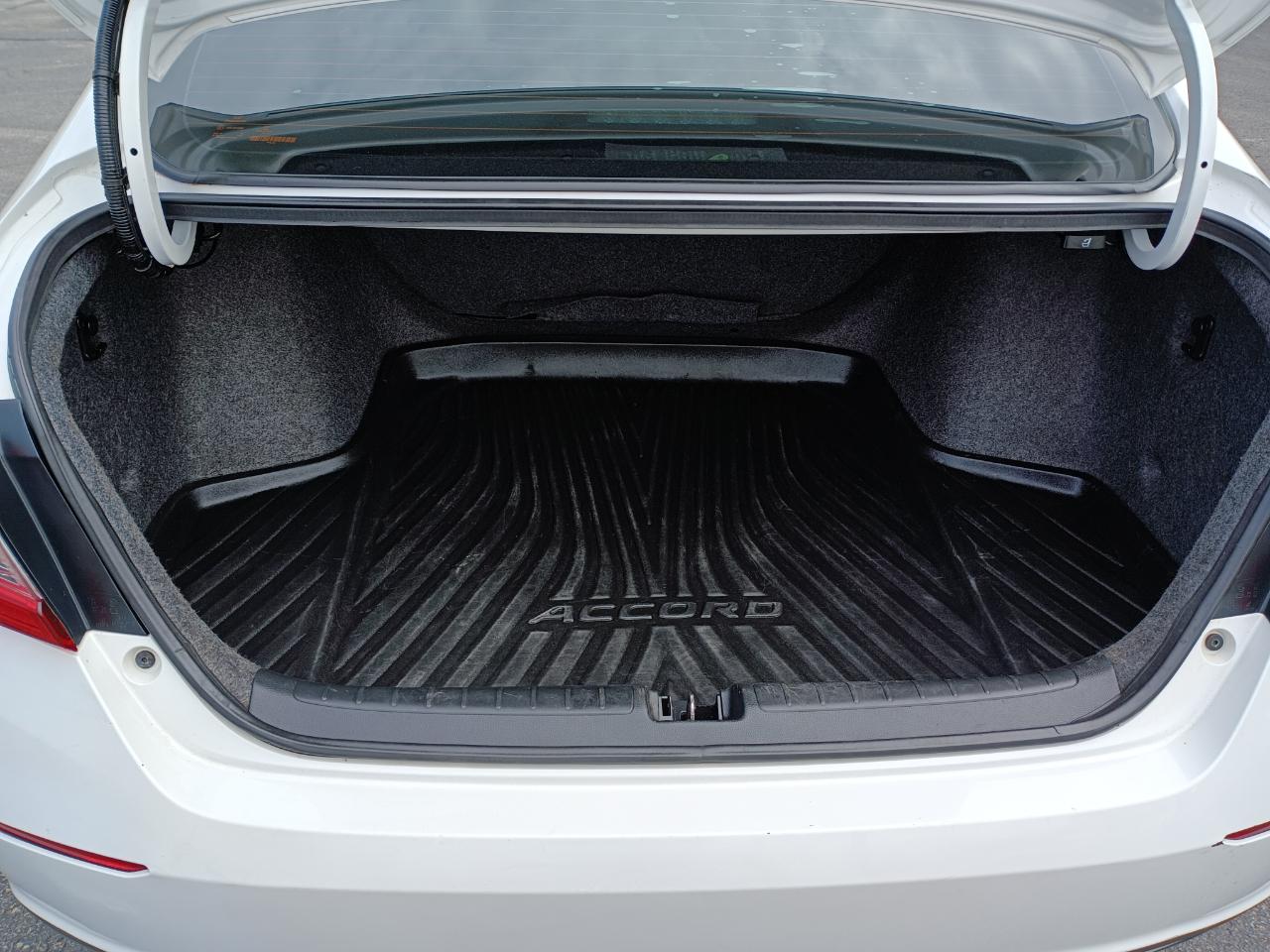 Honda Accord LX sedan 2019