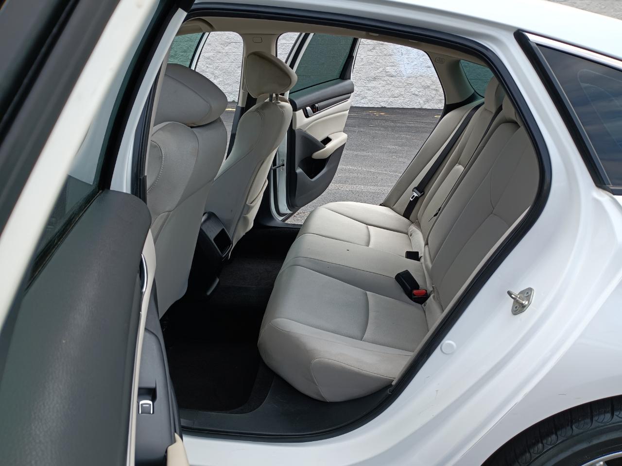 Honda Accord LX sedan 2019