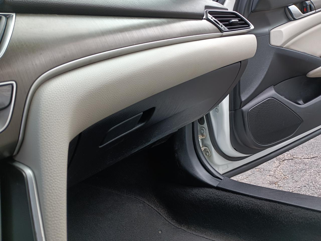 Honda Accord LX sedan 2019