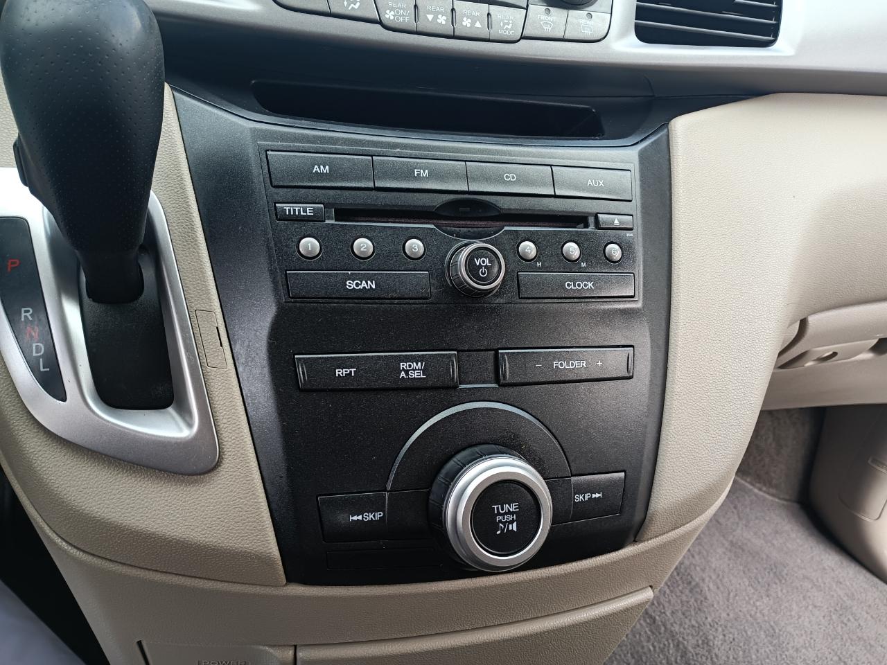 Honda Odyssey LX 2012