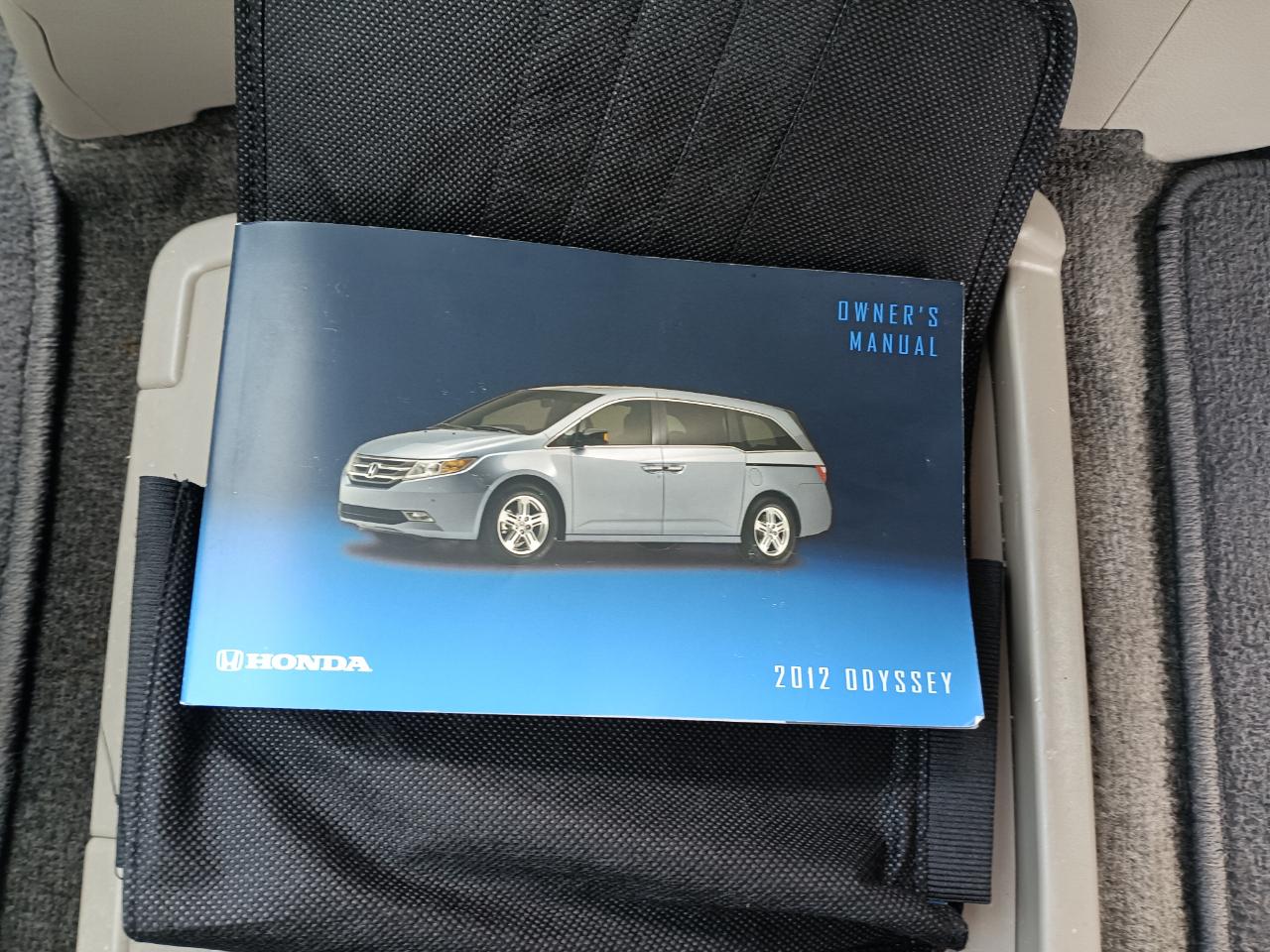 Honda Odyssey LX 2012