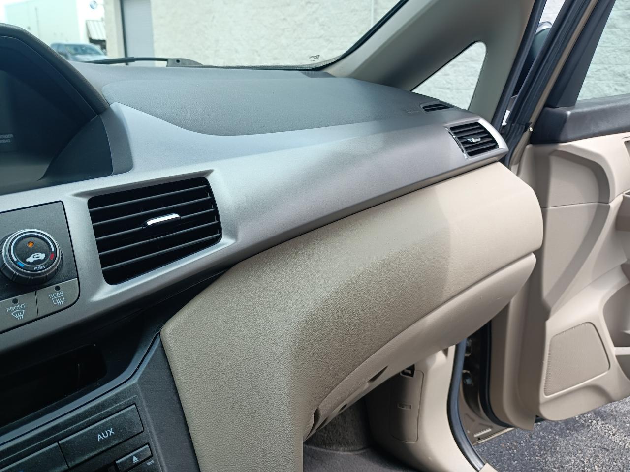 Honda Odyssey LX 2012