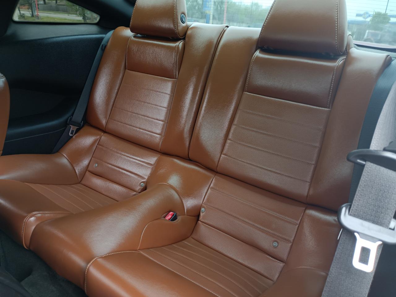 Ford Mustang V6 Coupe 2013