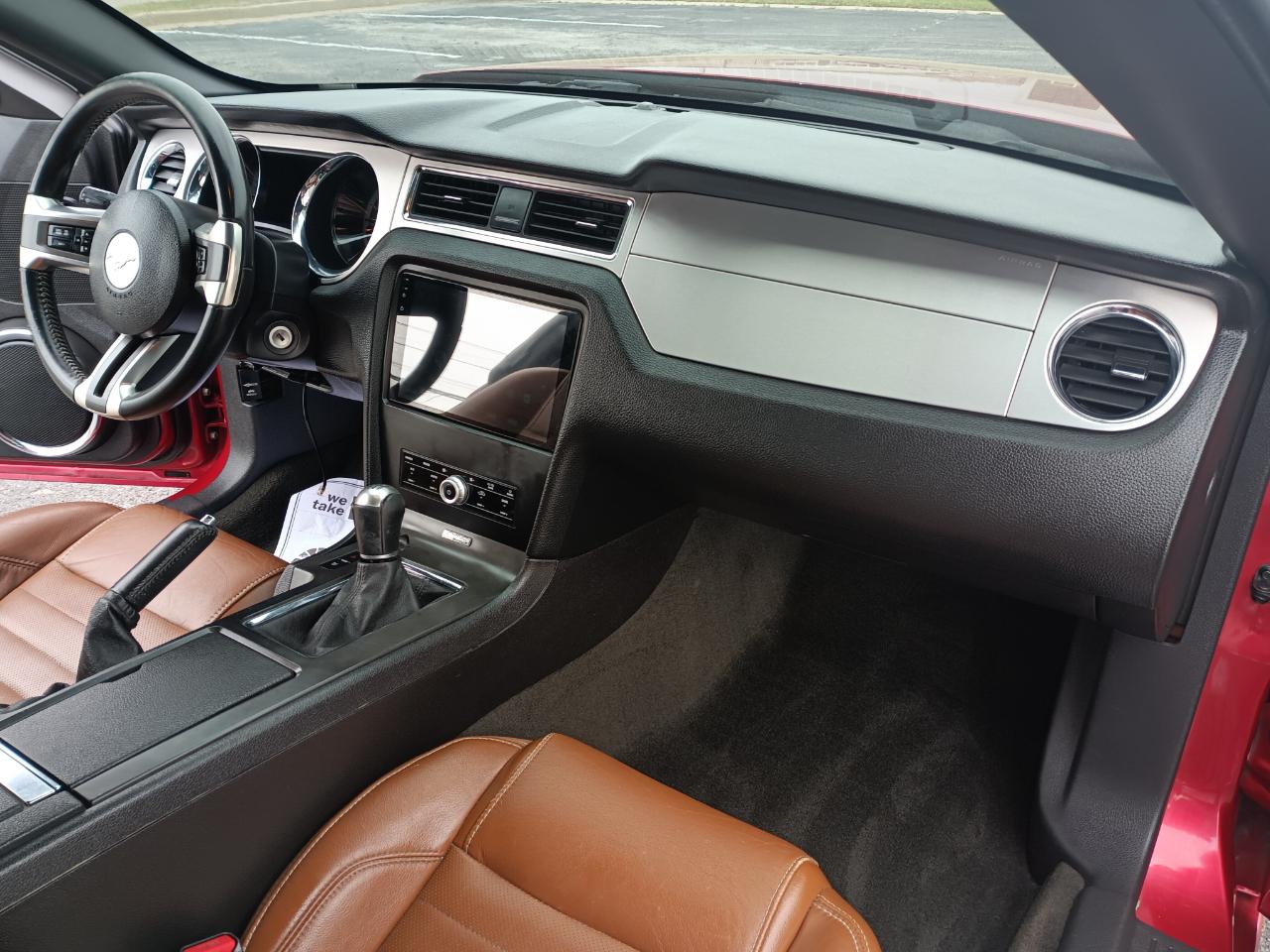 Ford Mustang V6 Coupe 2013