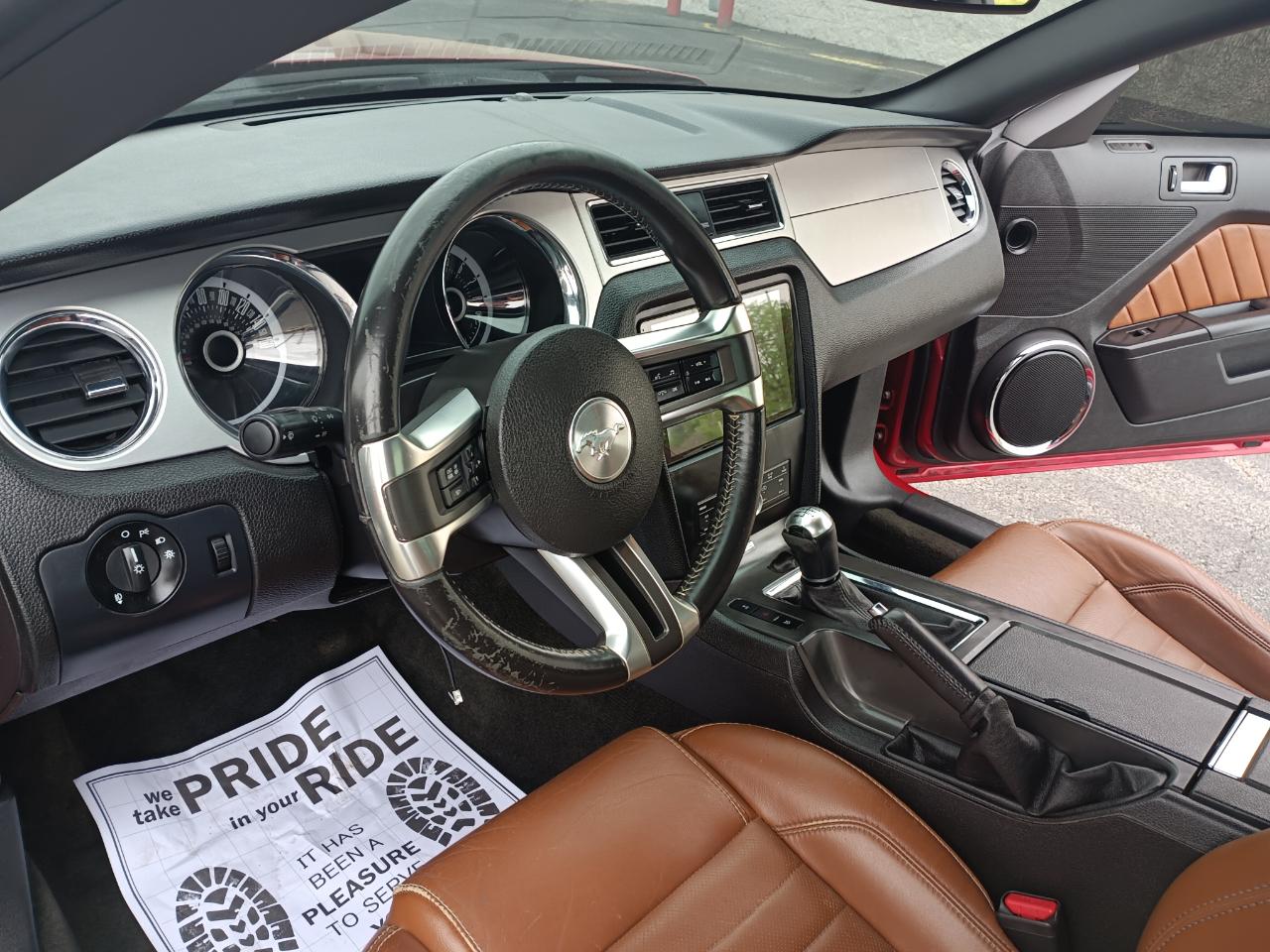 Ford Mustang V6 Coupe 2013