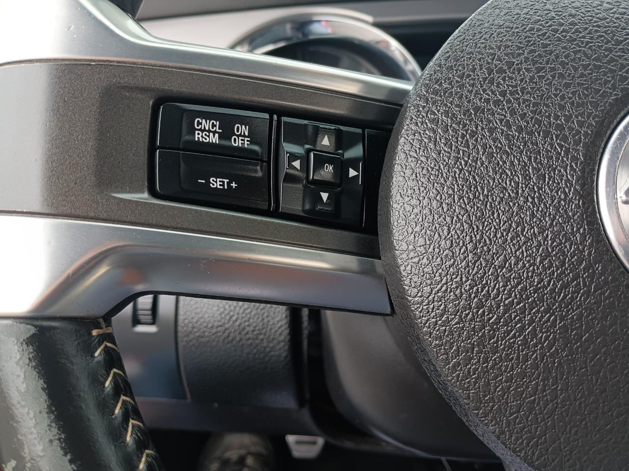 Ford Mustang V6 Coupe 2013