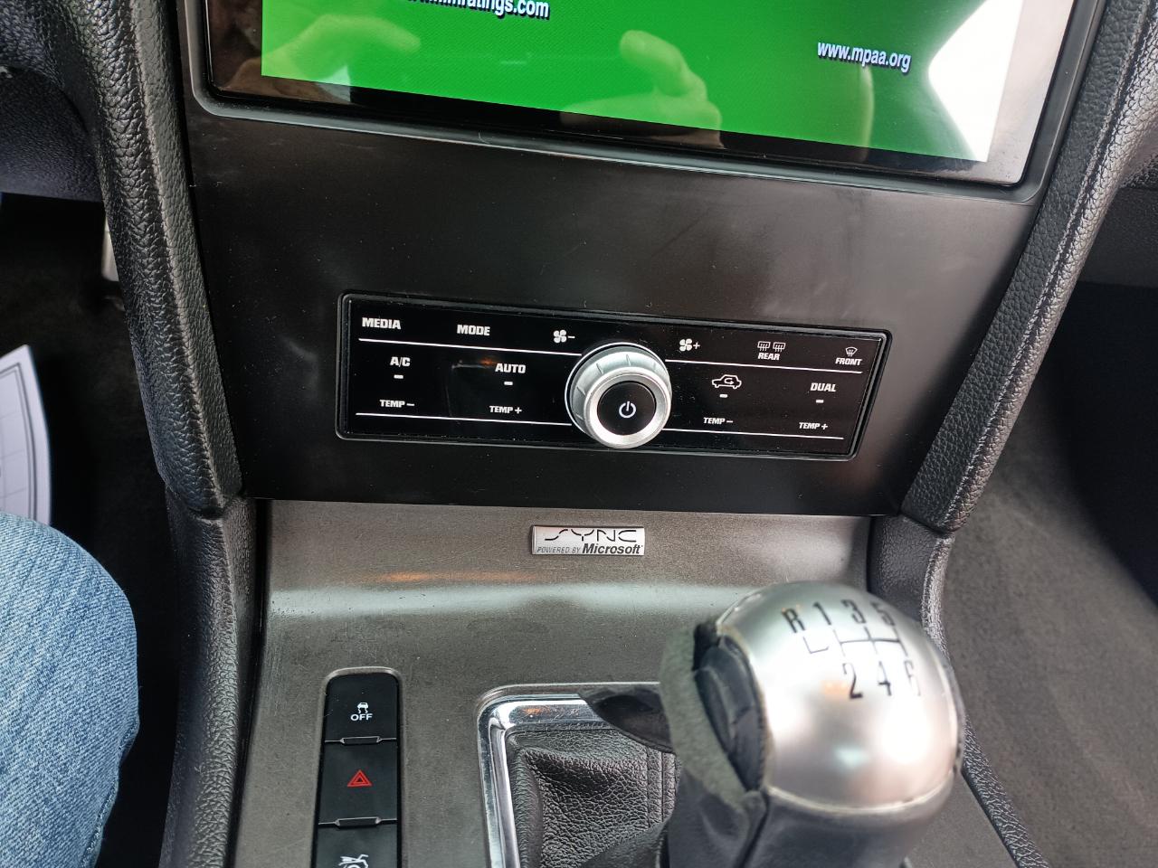 Ford Mustang V6 Coupe 2013