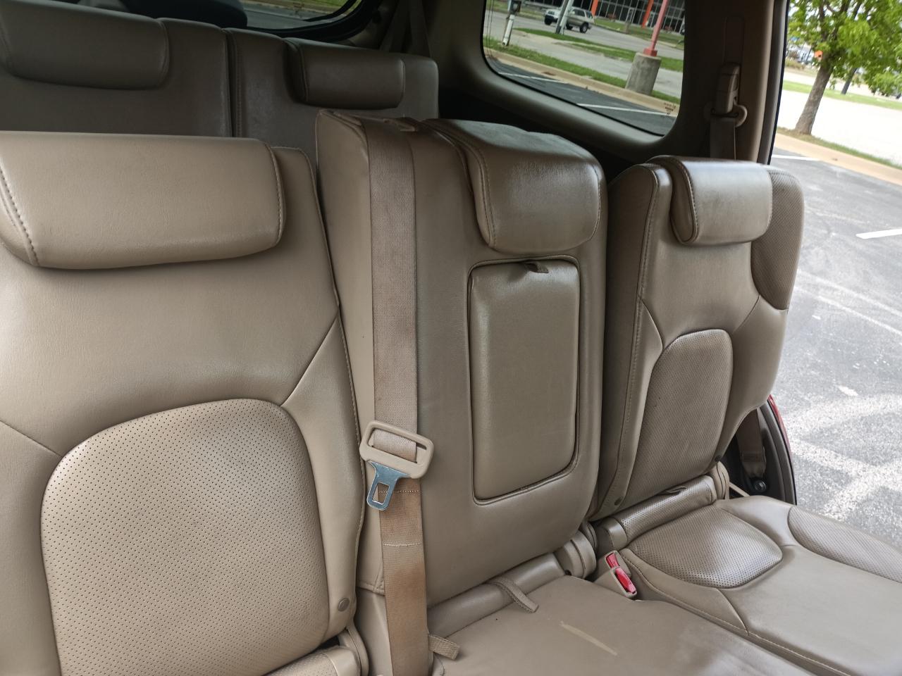 Nissan Pathfinder SE 4WD 2009