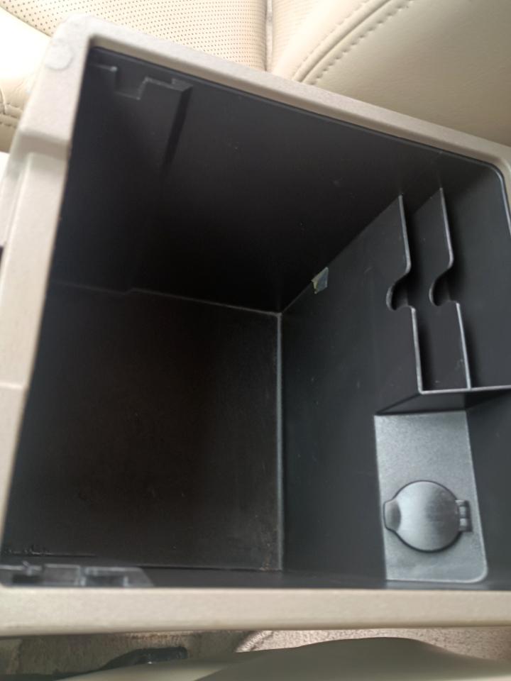 Nissan Pathfinder SE 4WD 2009