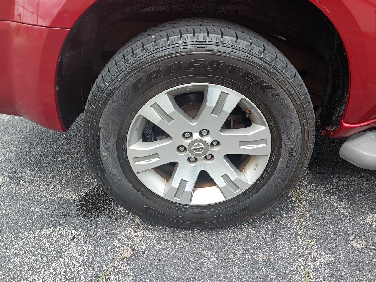 Nissan Pathfinder SE 4WD 2009