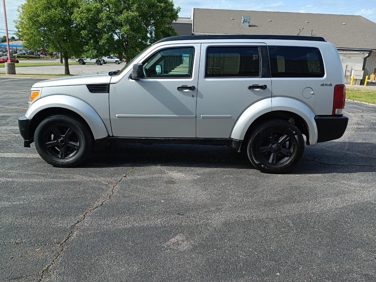 Dodge Nitro SXT 4WD 2010