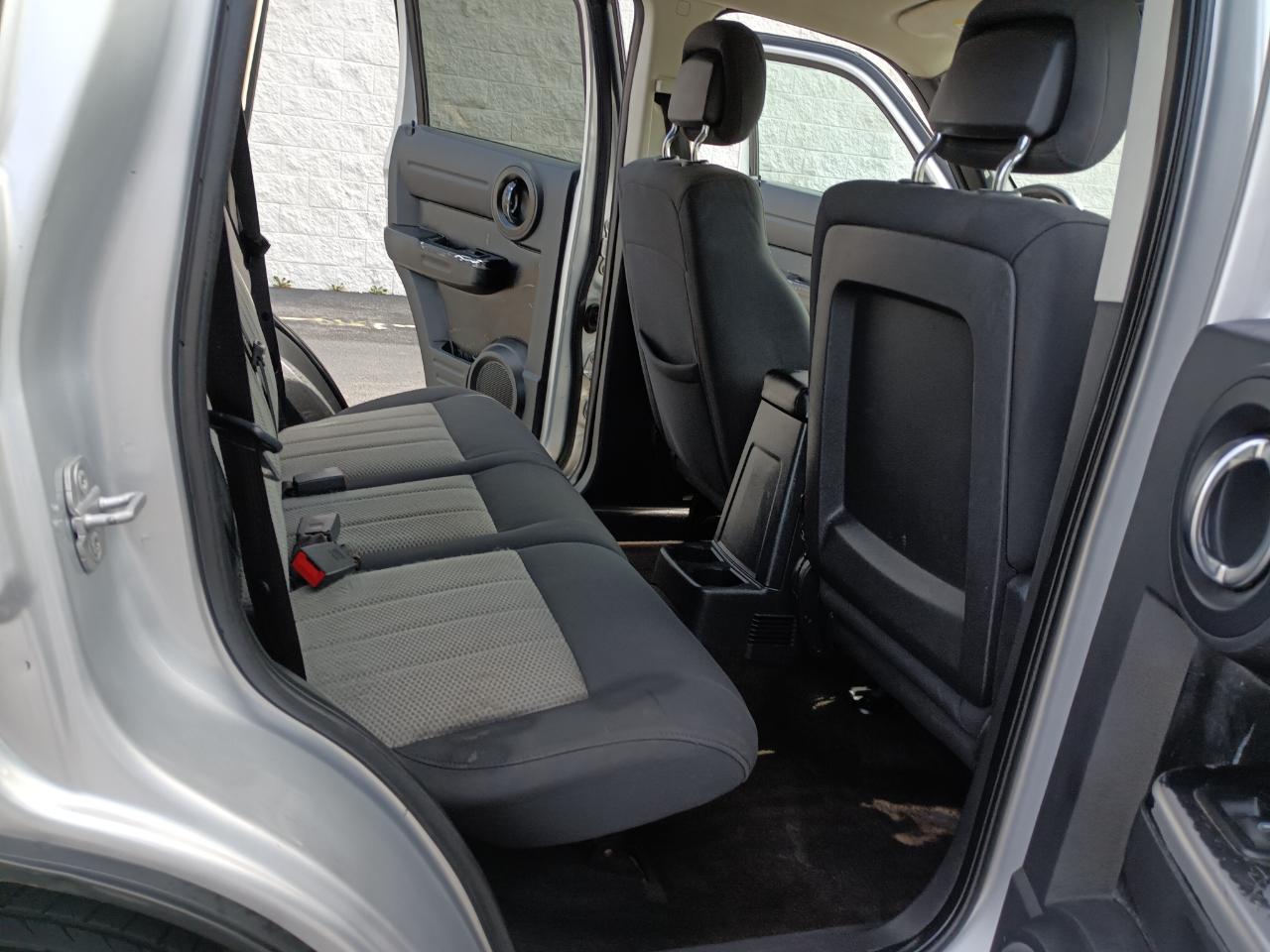 Dodge Nitro SXT 4WD 2010