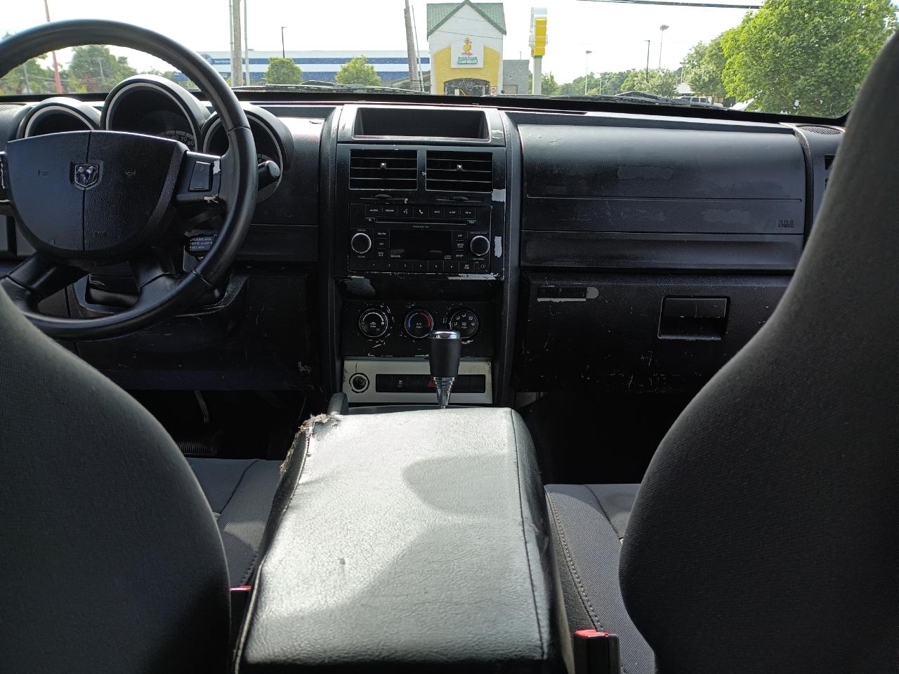 Dodge Nitro SXT 4WD 2010