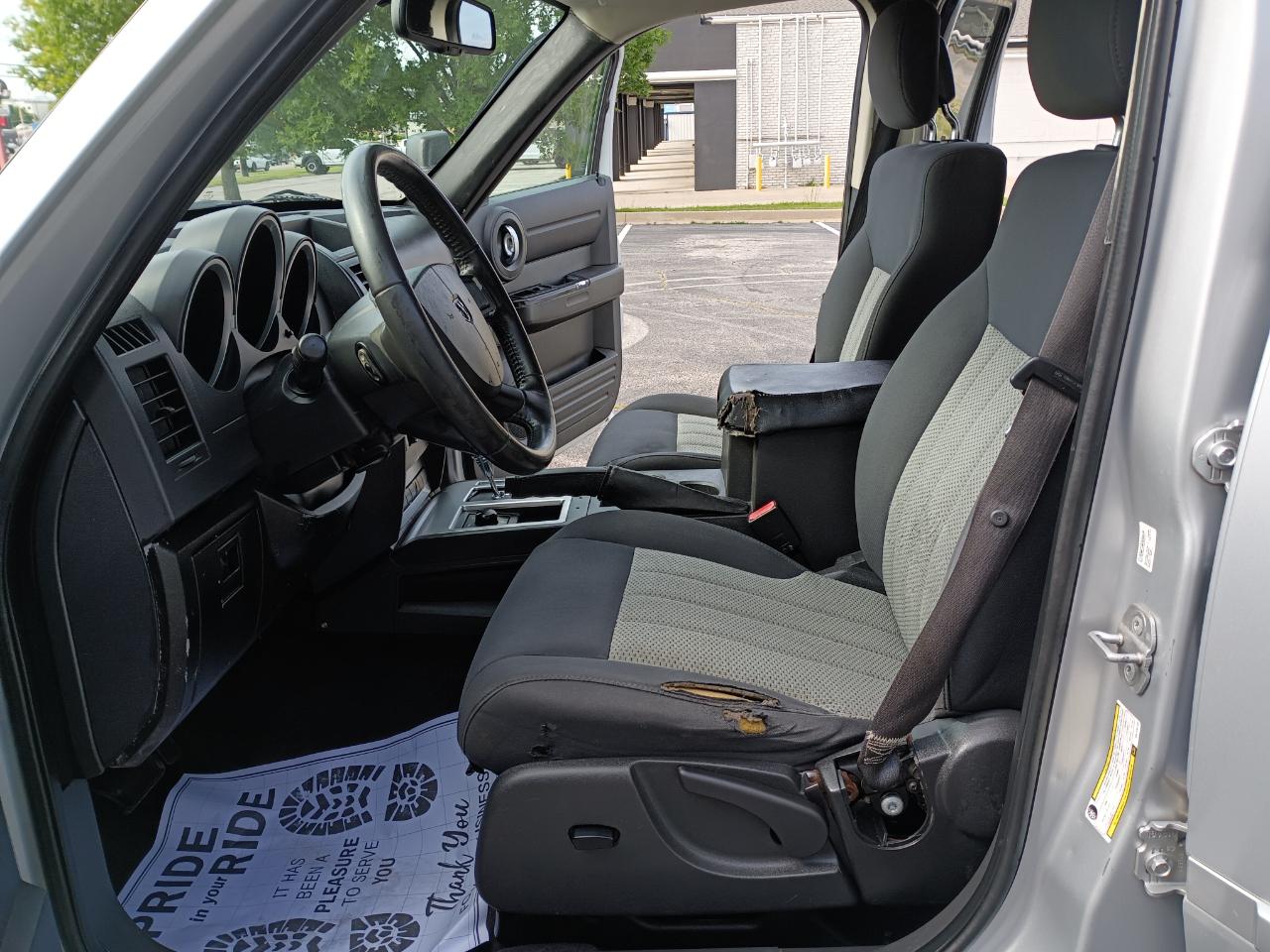 Dodge Nitro SXT 4WD 2010