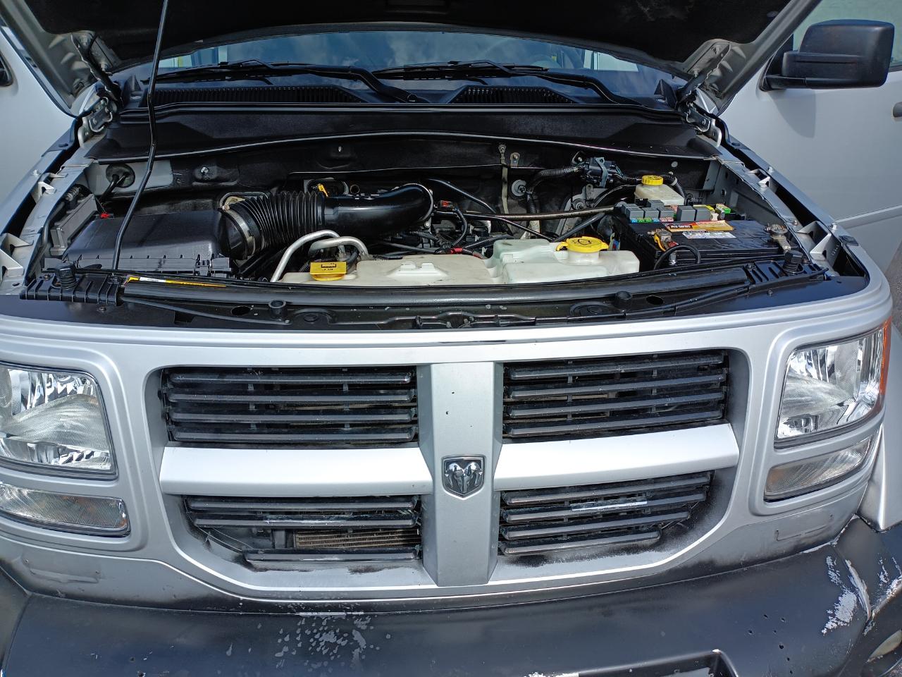 Dodge Nitro SXT 4WD 2010