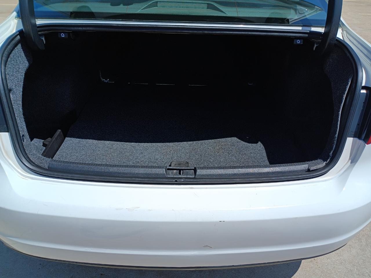 Volkswagen Passat 1.8T Wolfsburg AT 2014