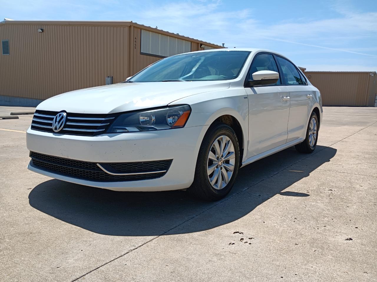 Volkswagen Passat 1.8T Wolfsburg AT 2014