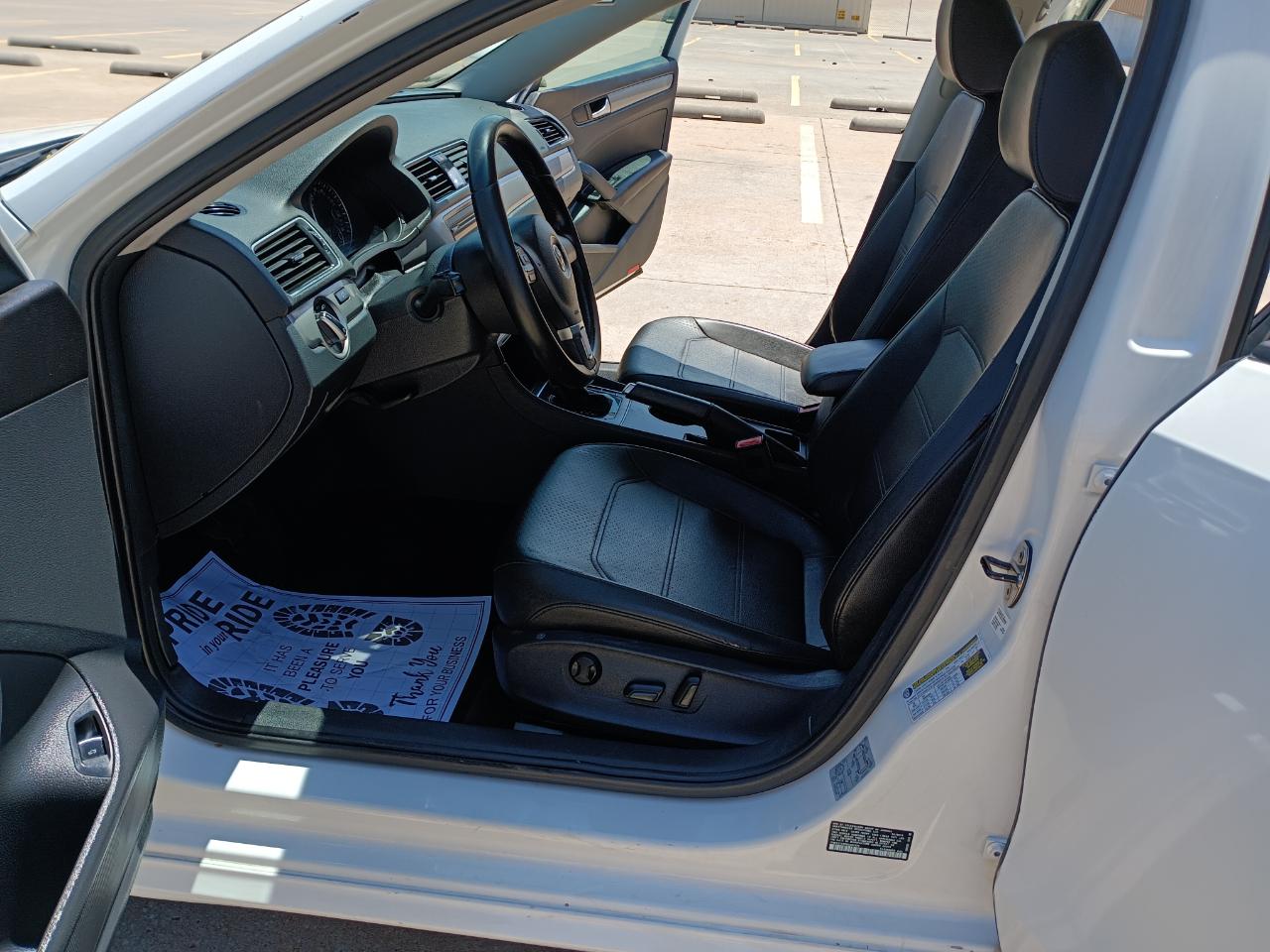 Volkswagen Passat 1.8T Wolfsburg AT 2014