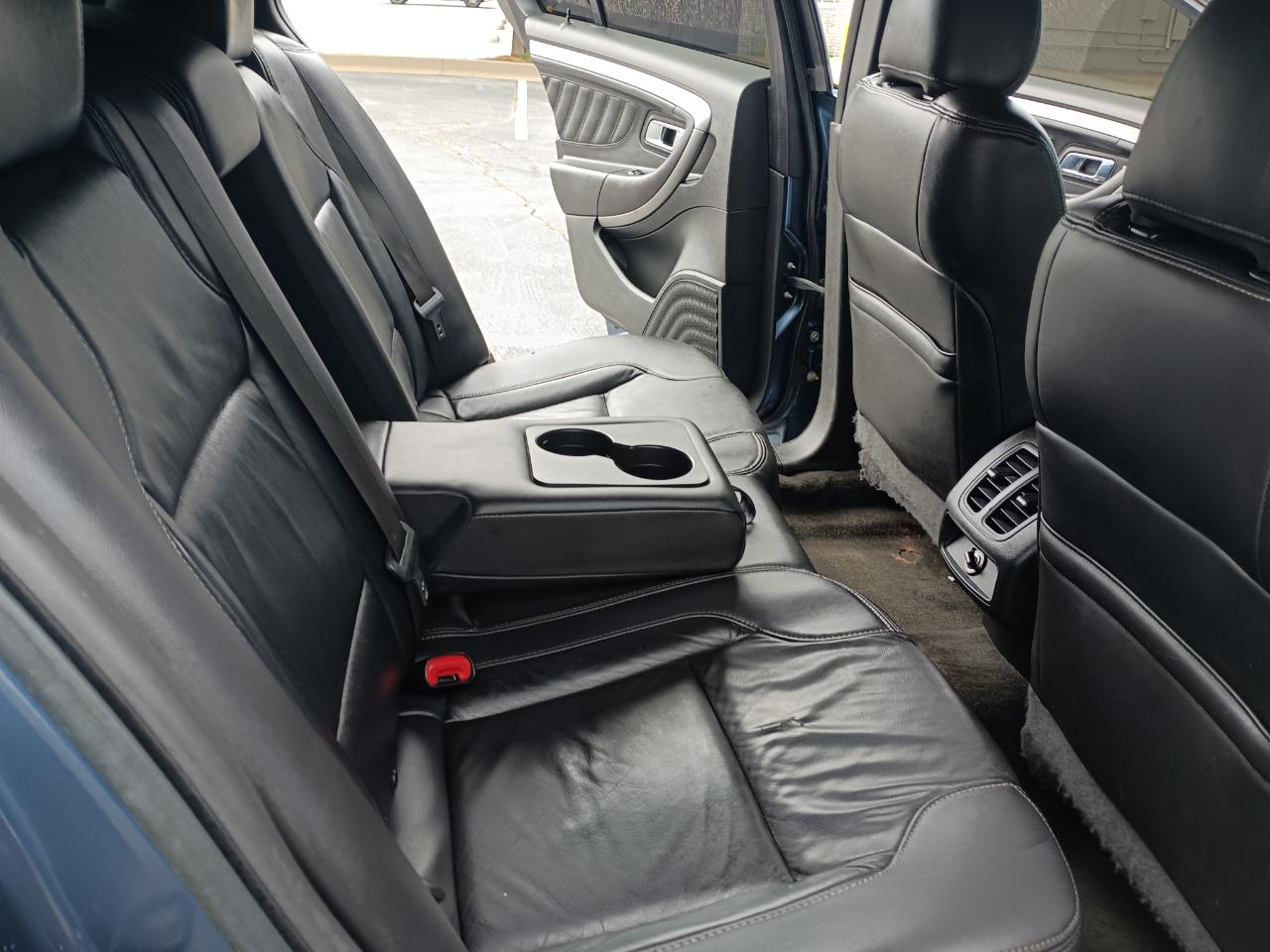 Ford Taurus SEL FWD 2018