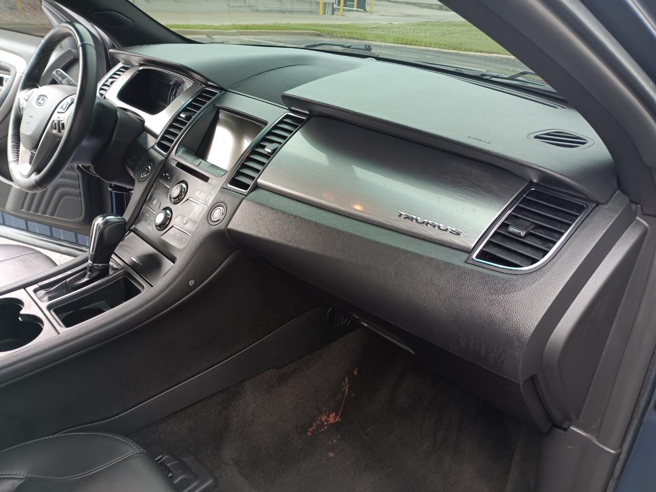 Ford Taurus SEL FWD 2018