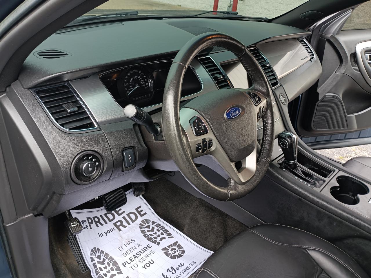 Ford Taurus SEL FWD 2018