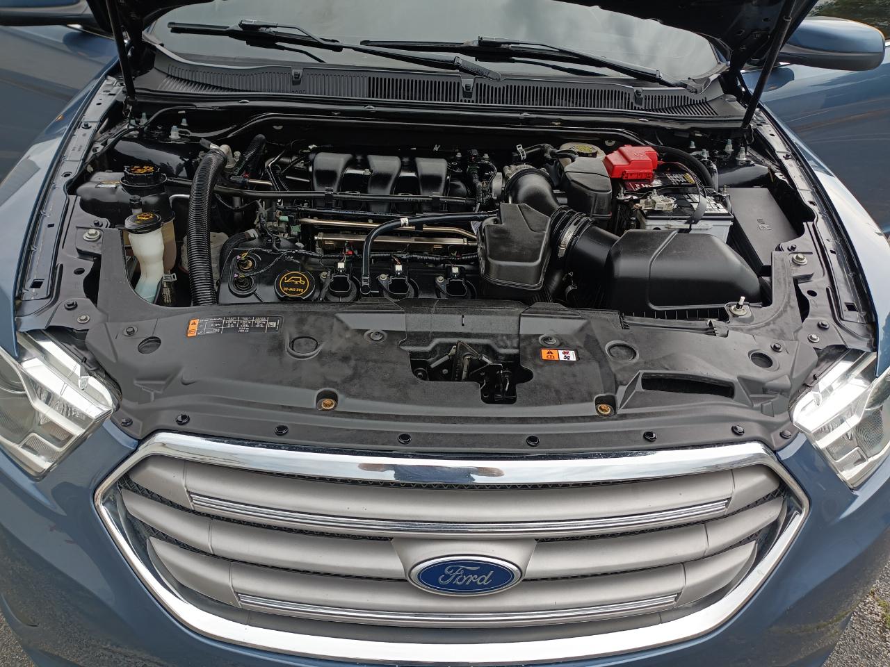 Ford Taurus SEL FWD 2018