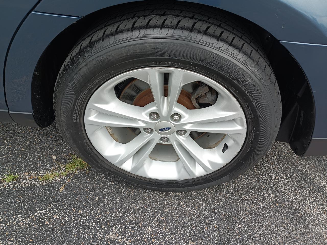 Ford Taurus SEL FWD 2018