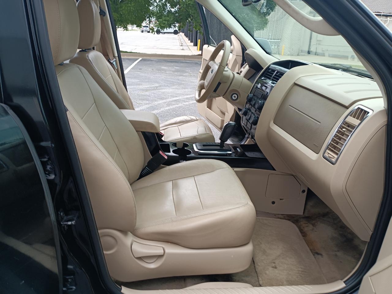 Ford Escape Limited FWD 2012