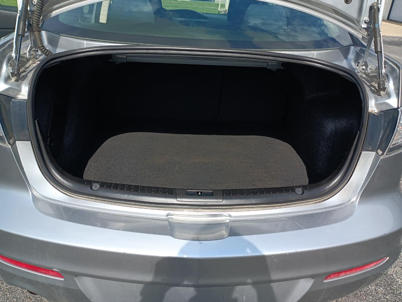 Mazda MAZDA3 i Sport 4-Door 2013