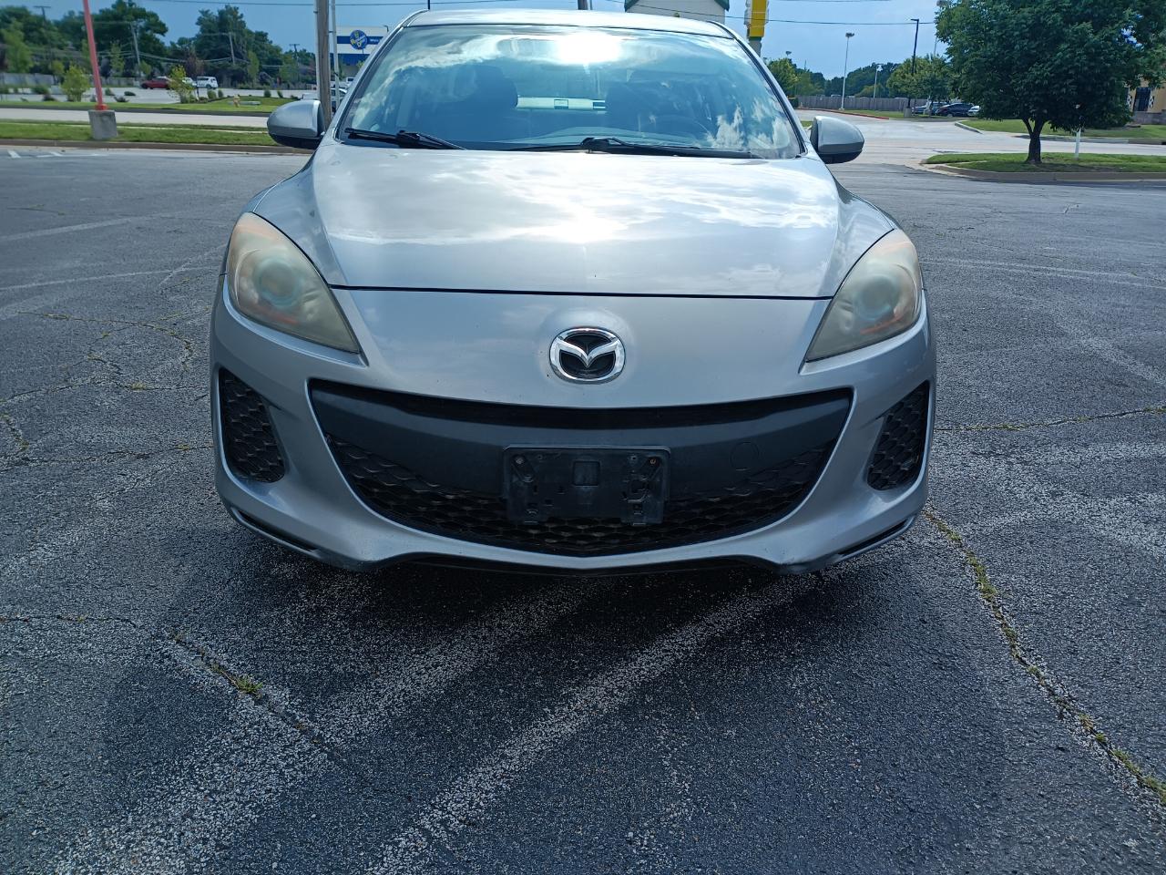 Mazda MAZDA3 i Sport 4-Door 2013