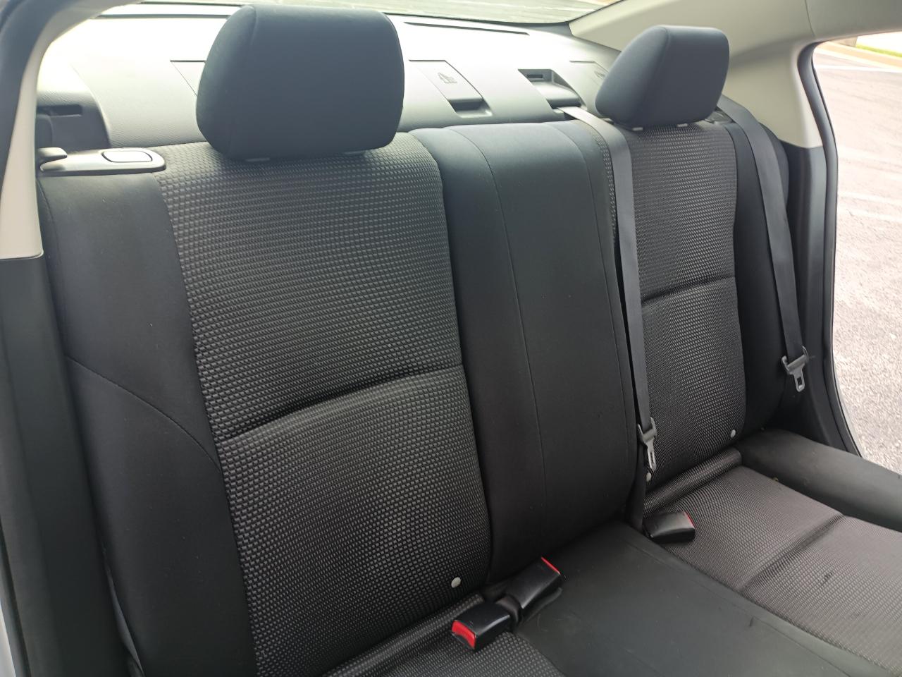 Mazda MAZDA3 i Sport 4-Door 2013