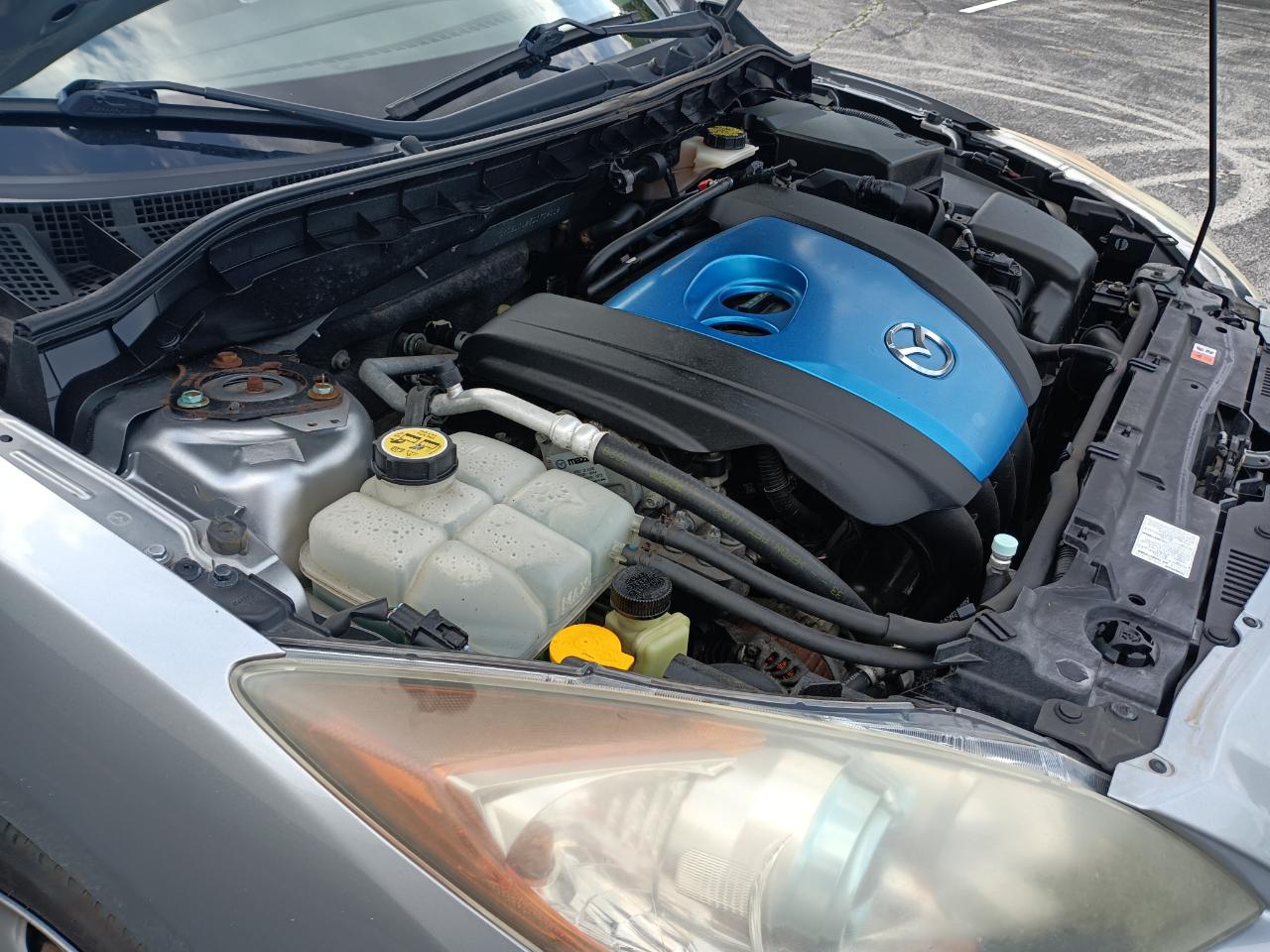 Mazda MAZDA3 i Sport 4-Door 2013