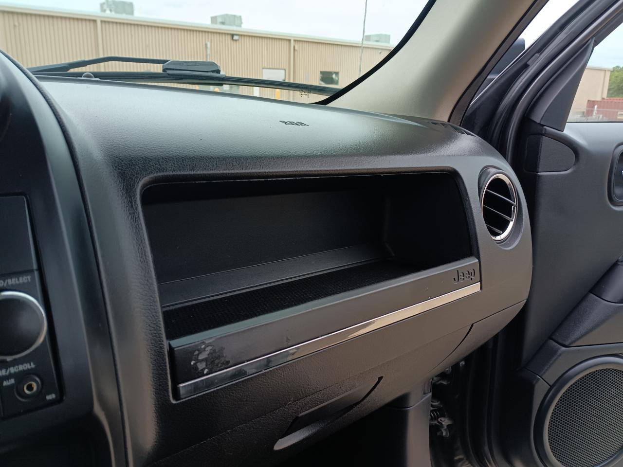 Jeep Patriot Latitude 2WD 2016