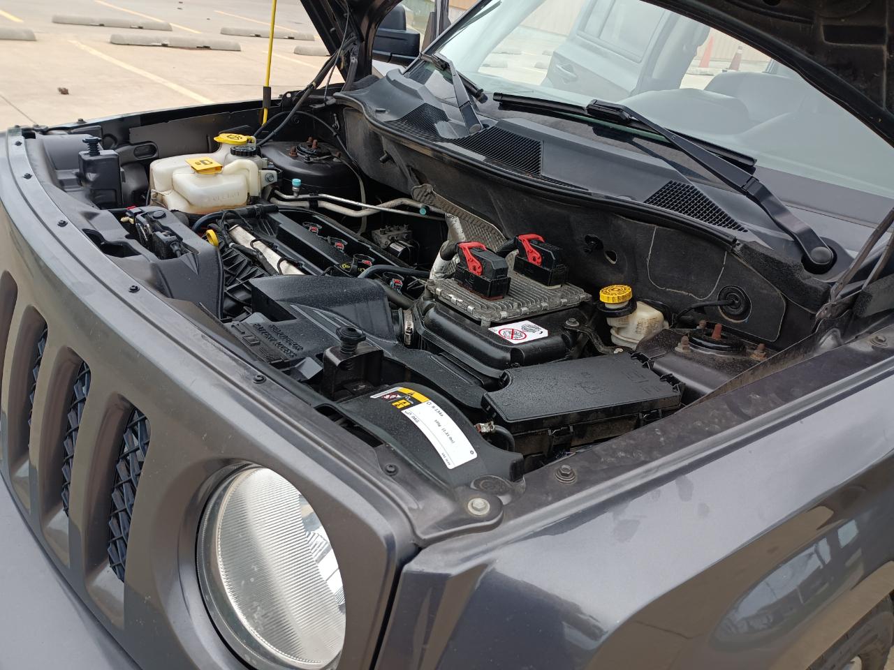 Jeep Patriot Latitude 2WD 2016