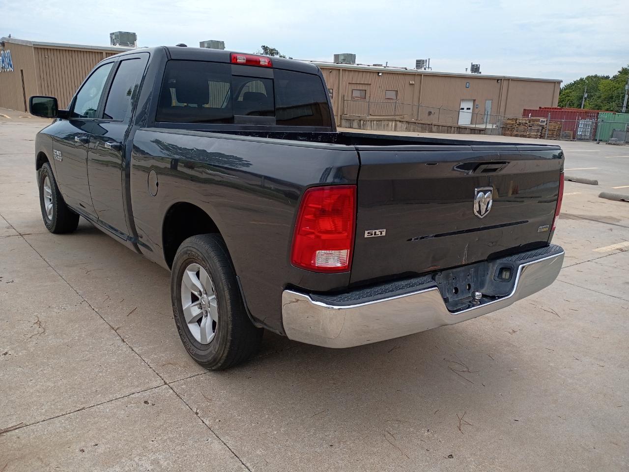 RAM 1500 SLT Quad Cab 2WD 2017