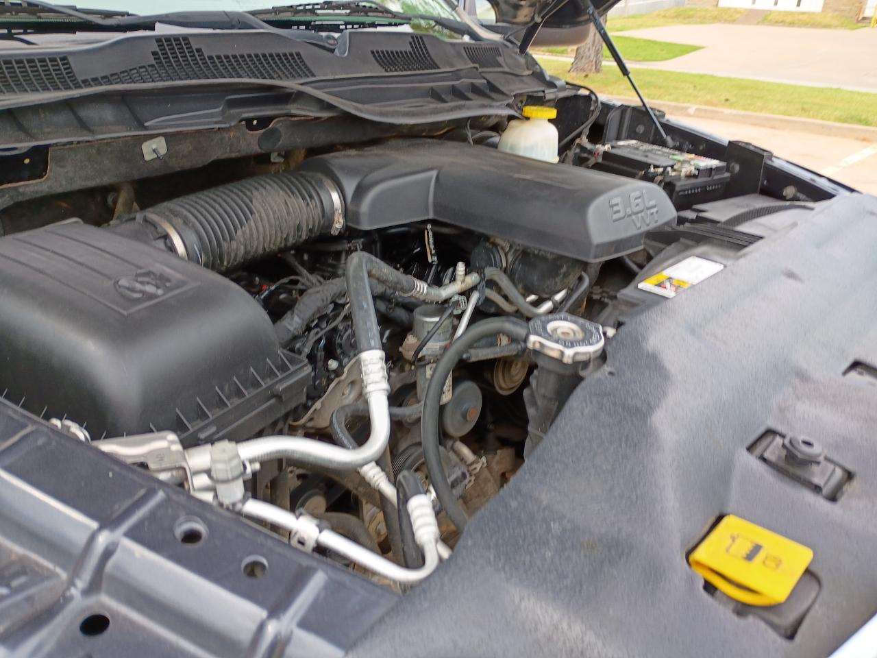 RAM 1500 SLT Quad Cab 2WD 2017