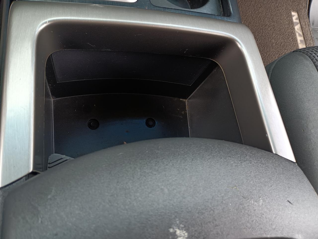 Nissan Titan SV Crew Cab 2WD 2015