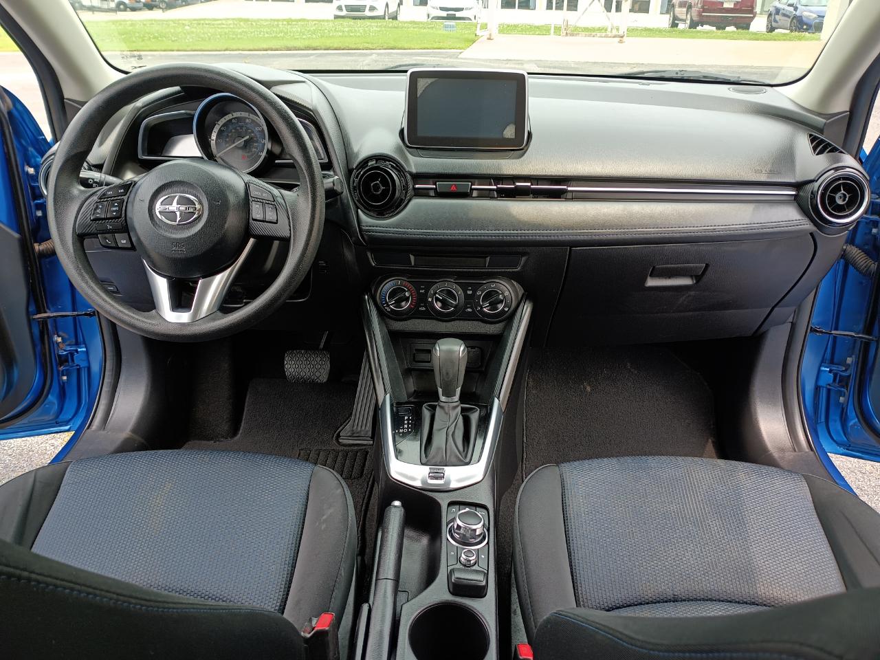 Scion iA 6A 2016