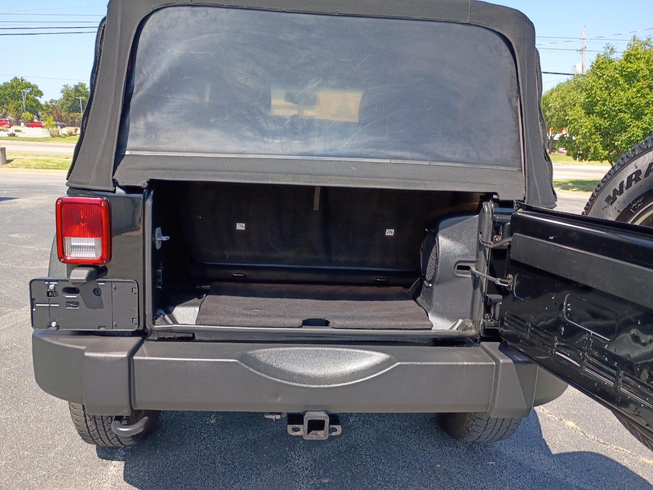 Jeep Wrangler Sport 4WD 2013