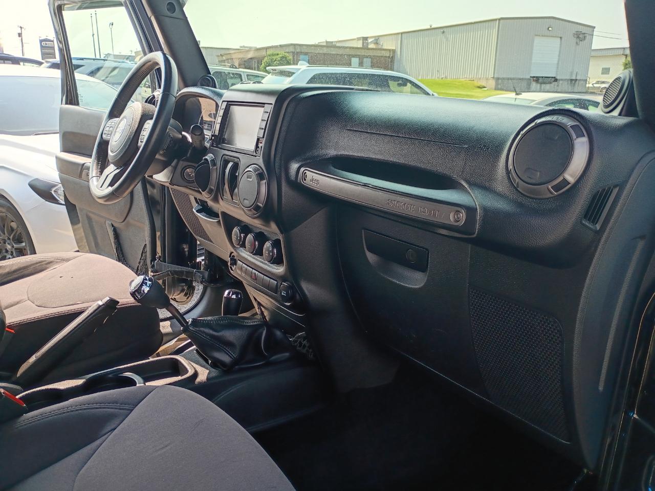 Jeep Wrangler Sport 4WD 2013